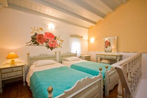 Classic Room, Balcony, Sea View | Soundproofing, free WiFi, bed sheets - Dorian Hotel (Symi)