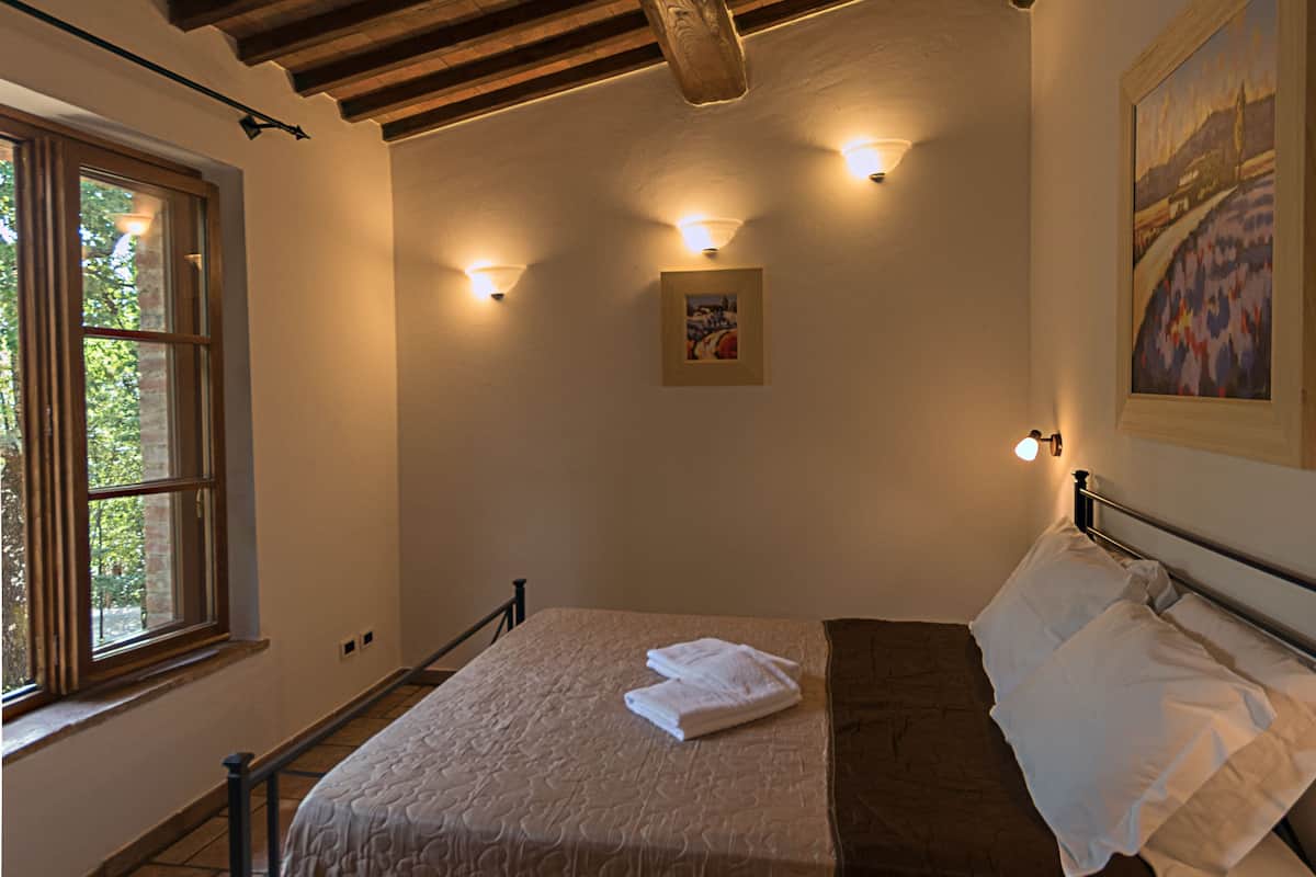 Superior Villa, 2 Bathrooms, Annex Building | 1 bedroom, soundproofing, free WiFi, bed sheets