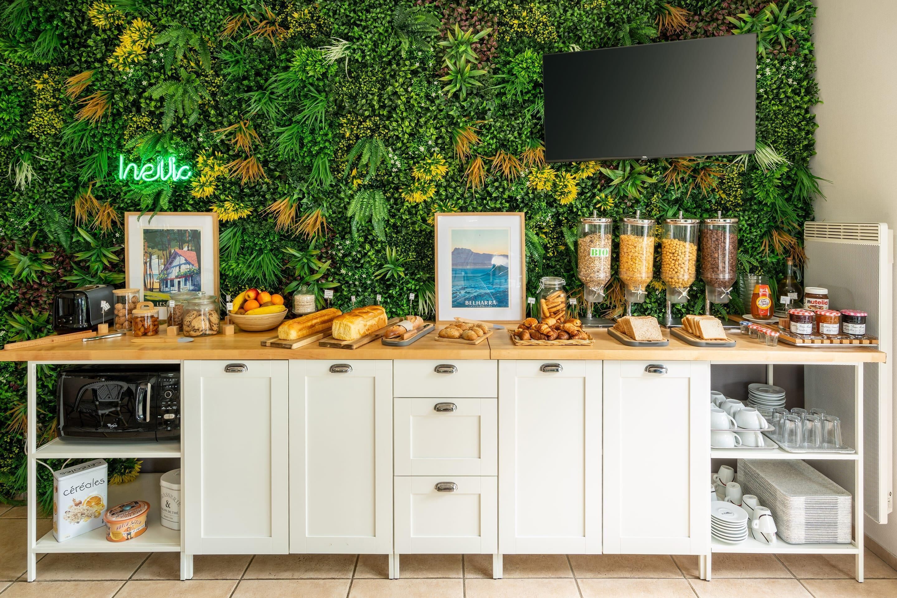 daily buffet breakfast (eur 8.50 per person)