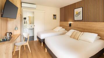 Bureau, rideaux occultants, chambres insonorisées, Wi-Fi gratuit