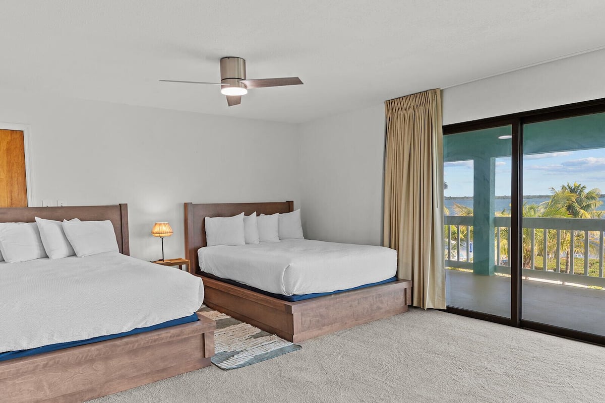 2 habitaciones, decoración personalizada y muebles diferentes