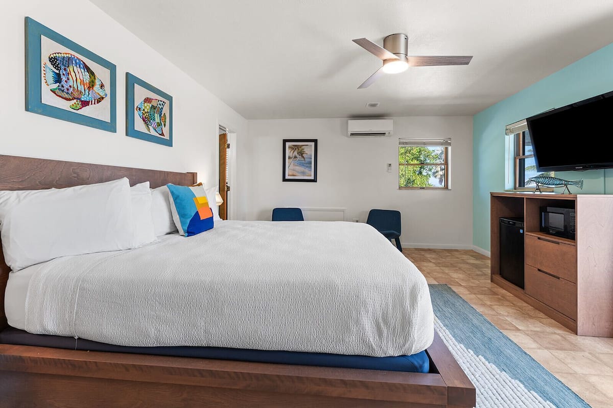 2 habitaciones, decoración personalizada y muebles diferentes