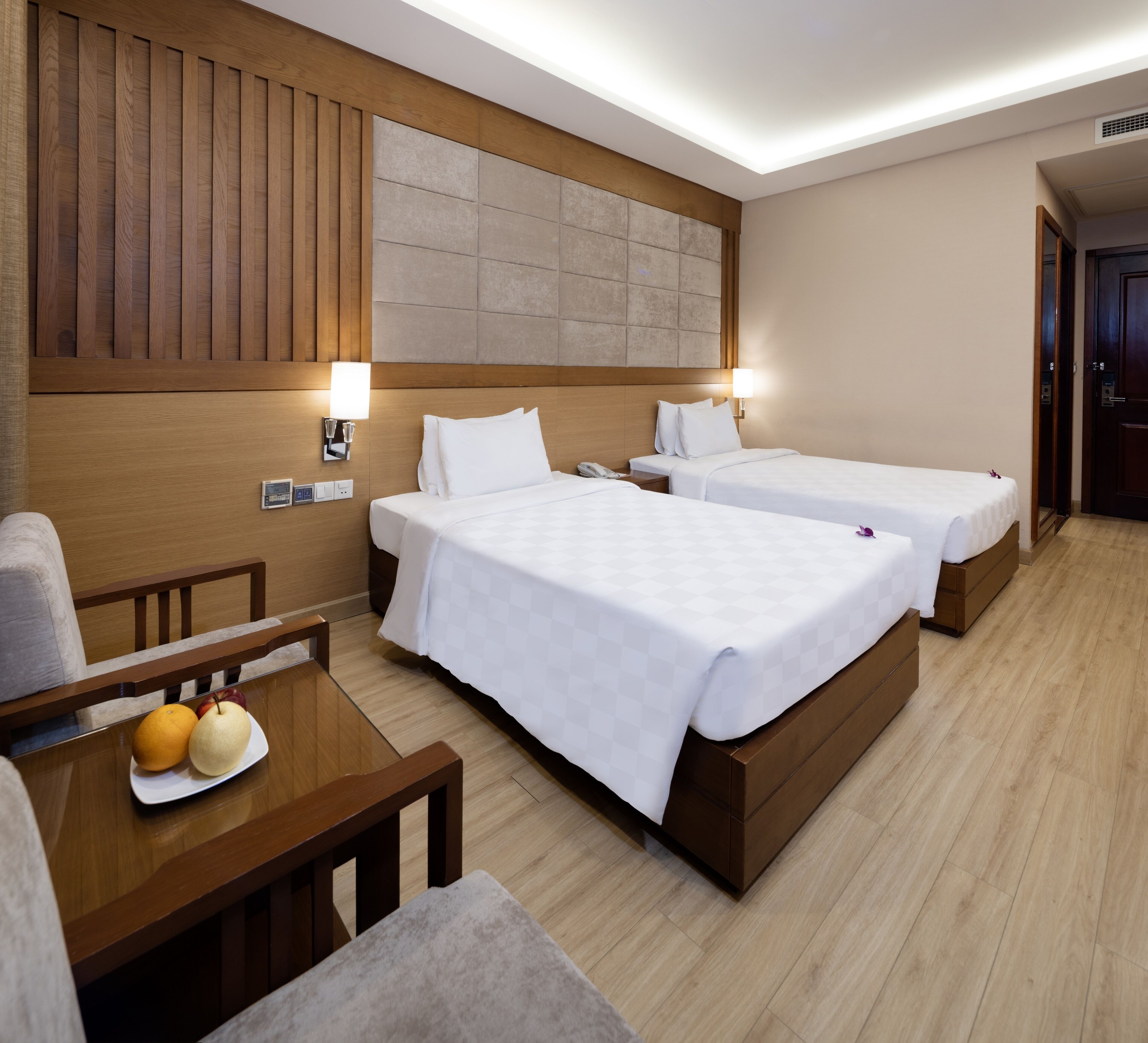 premium deluxe twin window (free minibar) | 1 bedroom, in-room safe, desk, blackout curtains