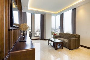 Luxury Panorama Suite with City View and Daily Afternoon tea | Byutsikt