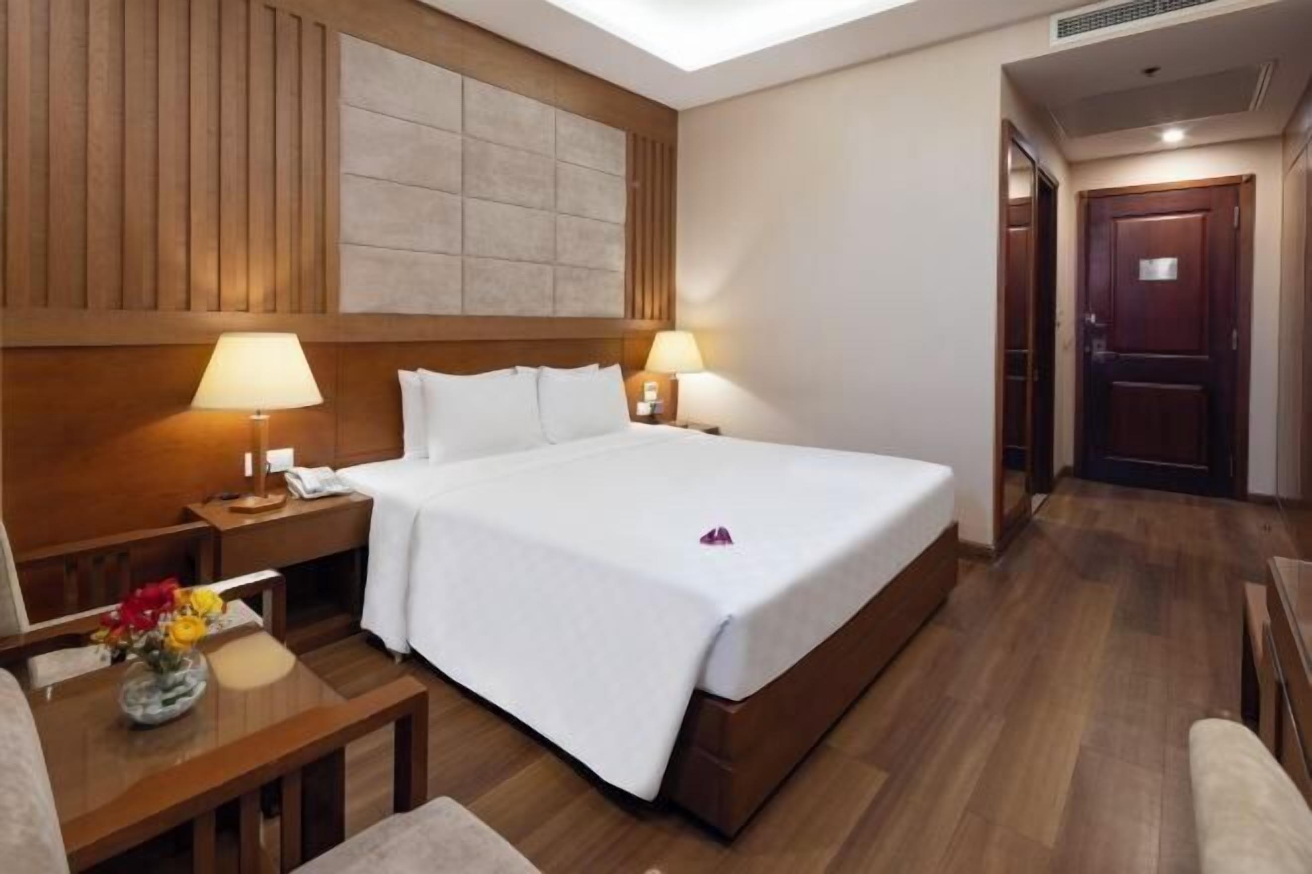 In-room safe, desk, blackout drapes, free cribs/infant beds