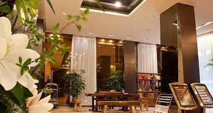 Overseas Capital Hotel