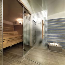 Couples treatment rooms, body treatments, hydrotherapy, body wraps
