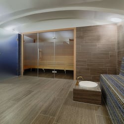 Couples treatment rooms, body treatments, hydrotherapy, body wraps