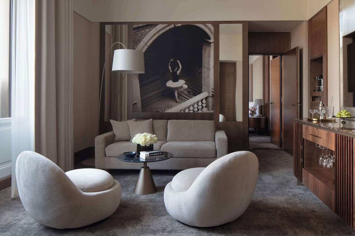 1 soveværelse, italienske lagner fra Frette, premium-sengetøj, minibar