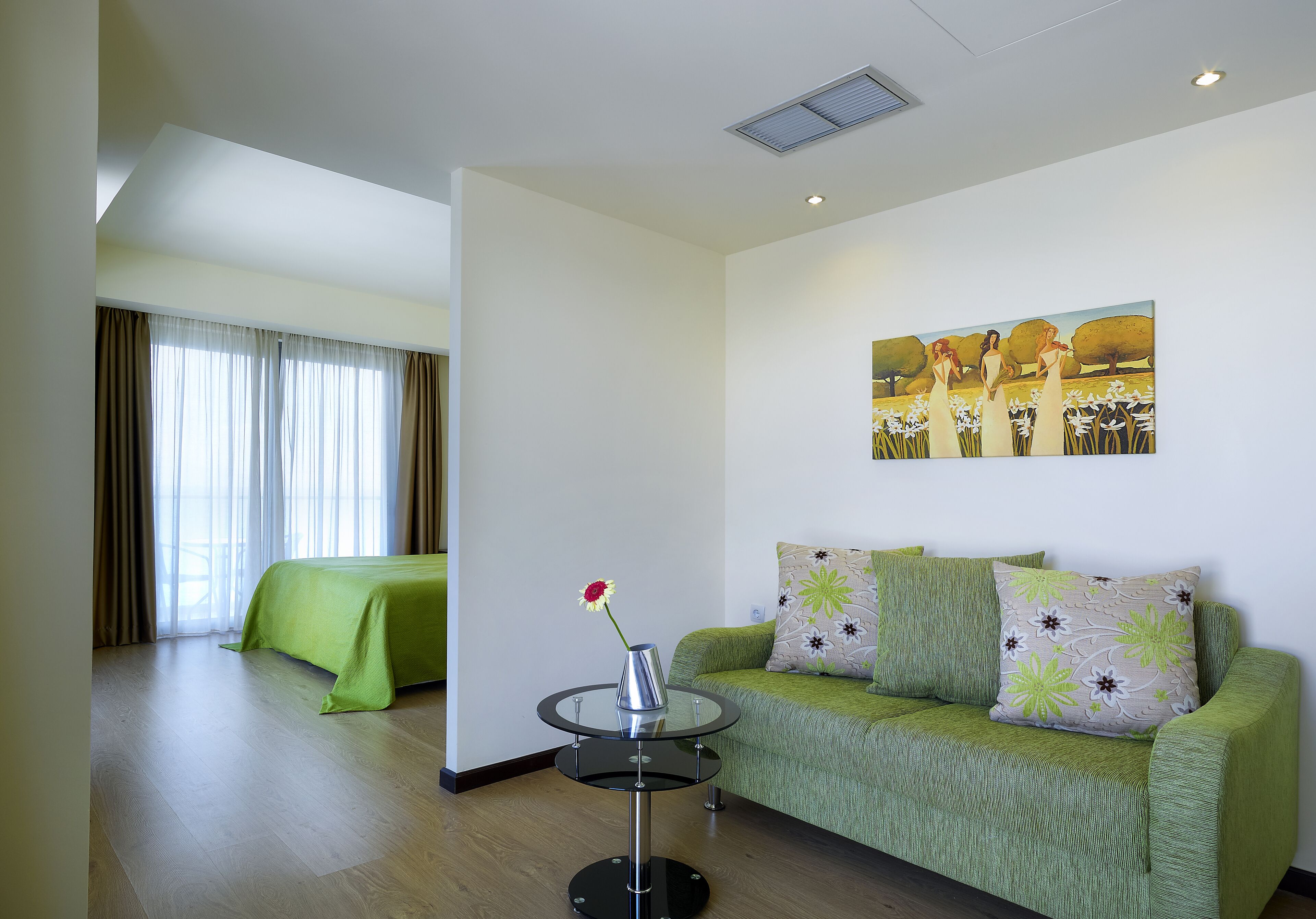 minibar, in-room safe, desk, blackout curtains