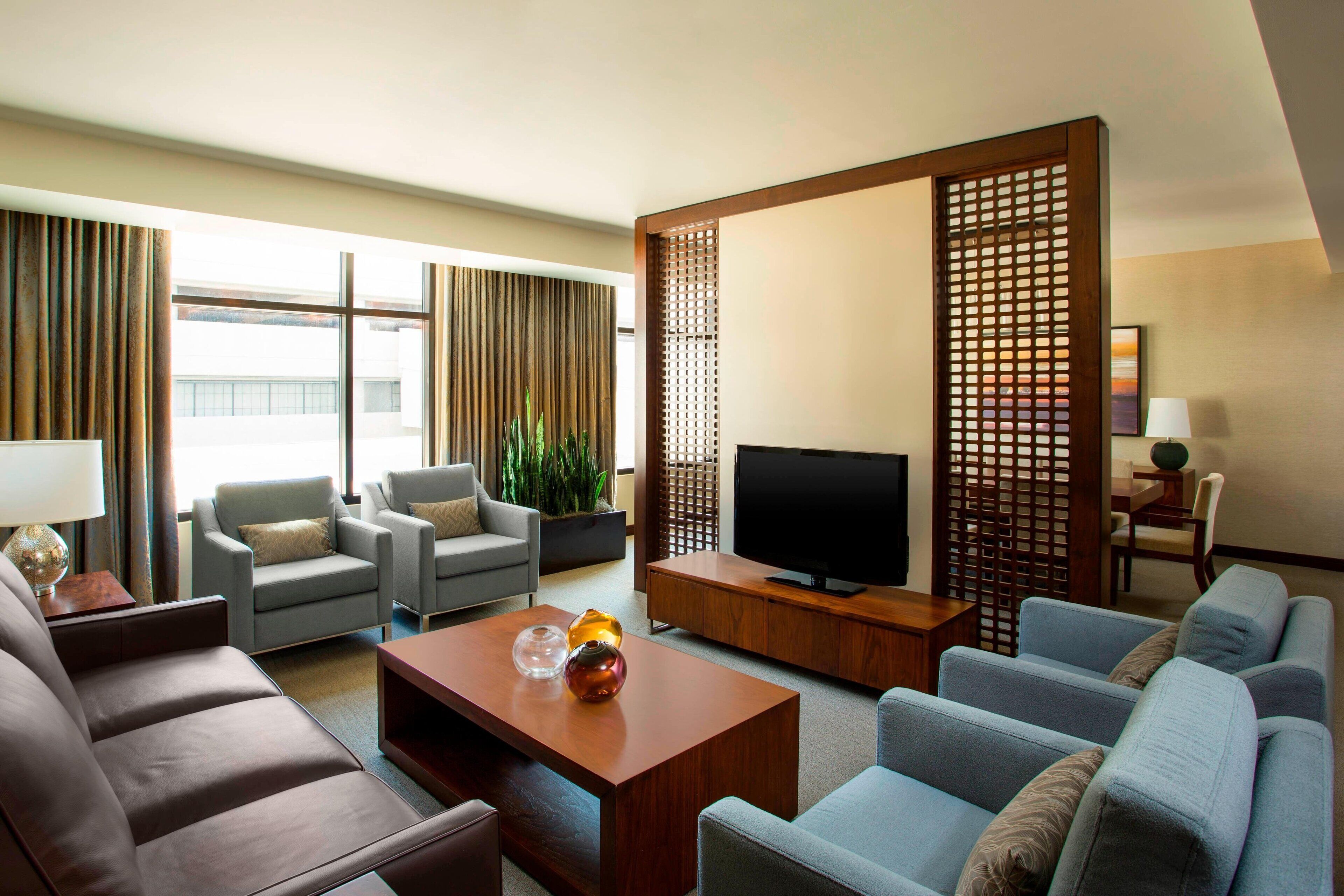 hypo-allergenic bedding, desk, iron/ironing board, free cots/infant beds