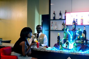 Serves lunch and dinner - Best Western Plus Meridian Hotel (Nairobi)