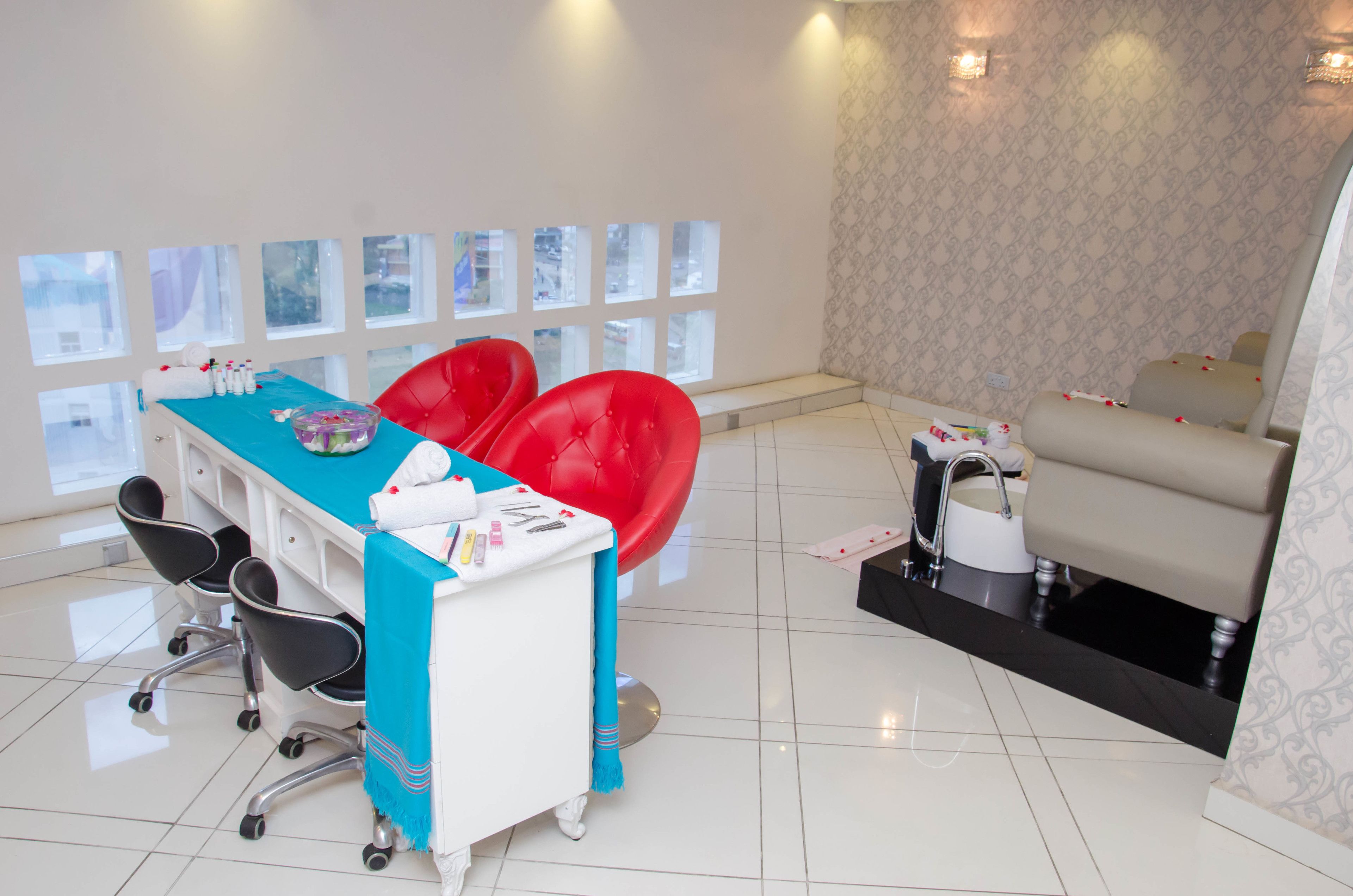 Kroppsbehandlinger, dypvevsmassasje, svensk massasje og kroppsskrubb