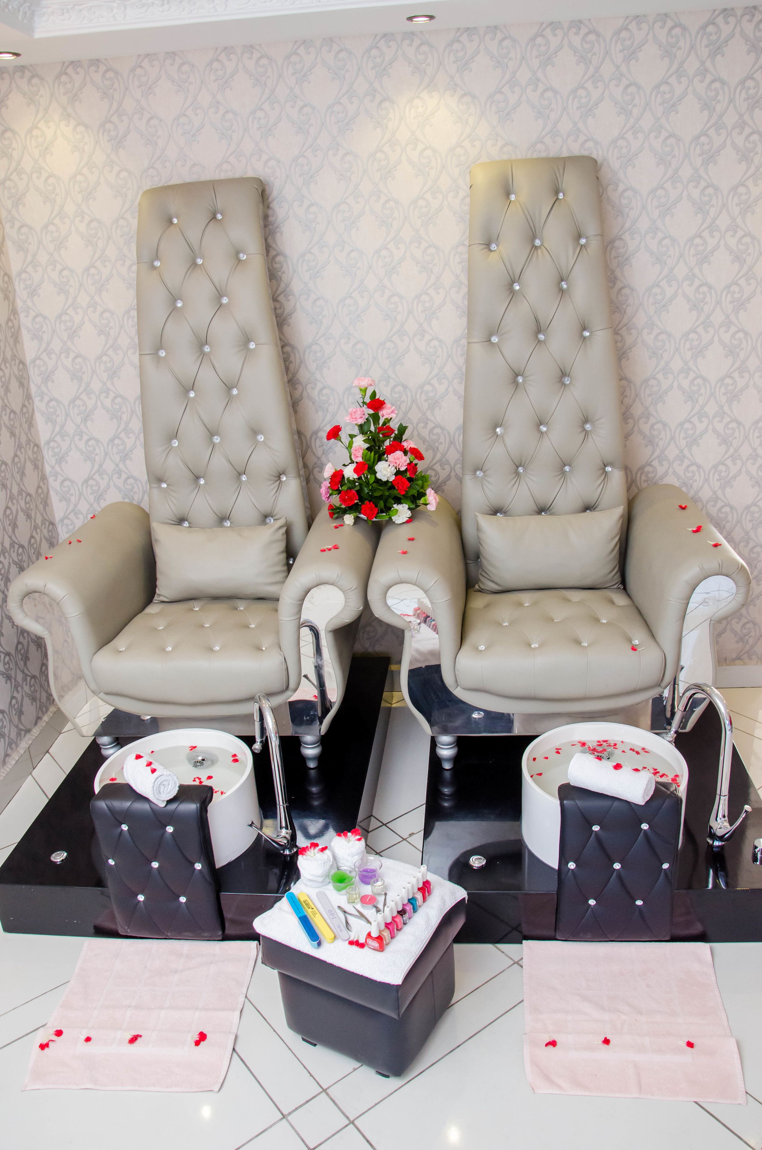 Body treatments, deep-tissue massages, Swedish massages, body scrubs