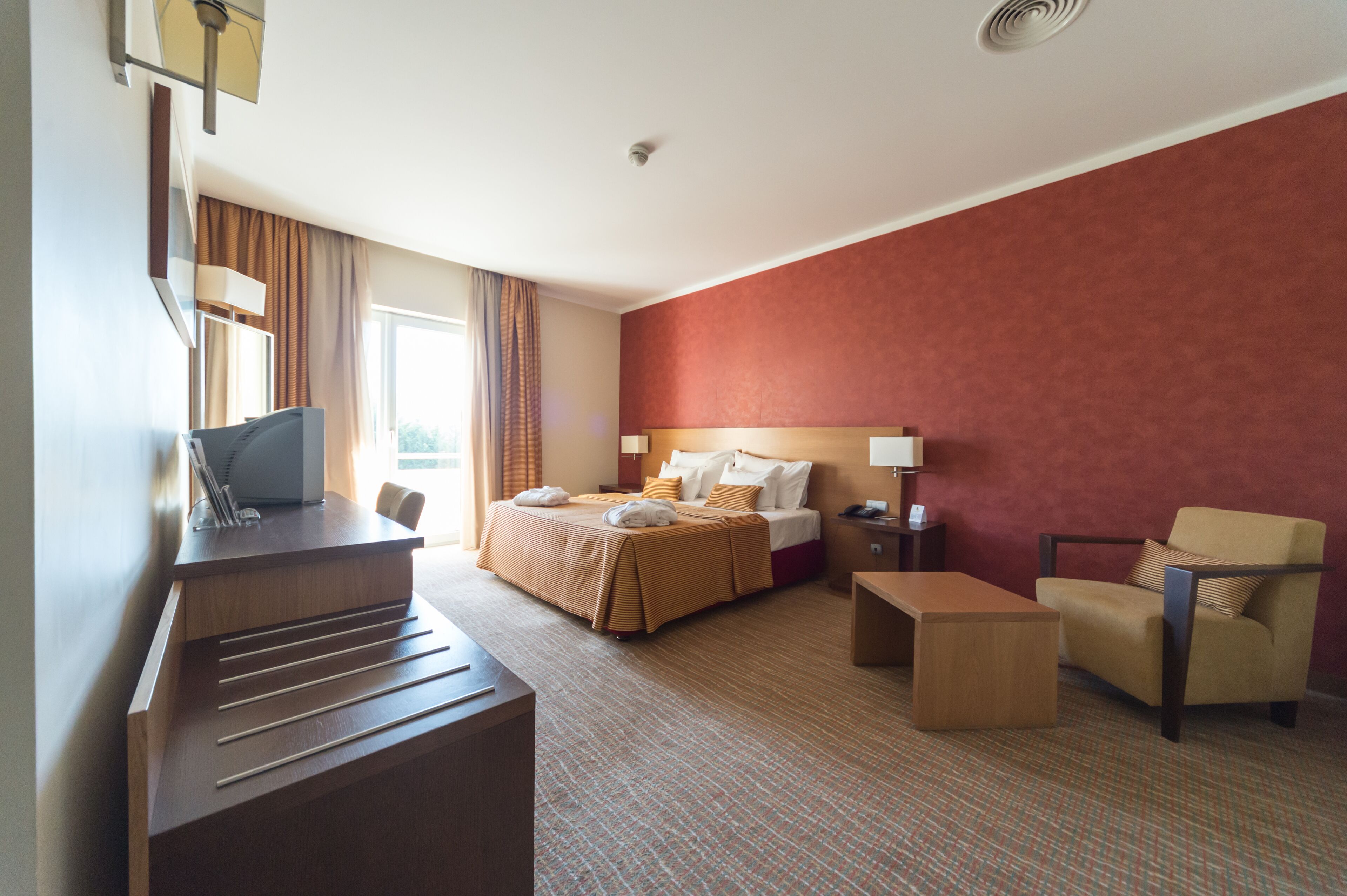 minibar, in-room safe, desk, blackout curtains