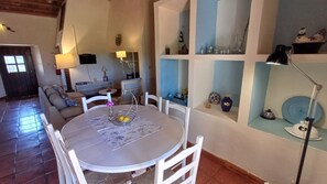 Living area - Monte da Serralheira, Agro-turismo (Évora)