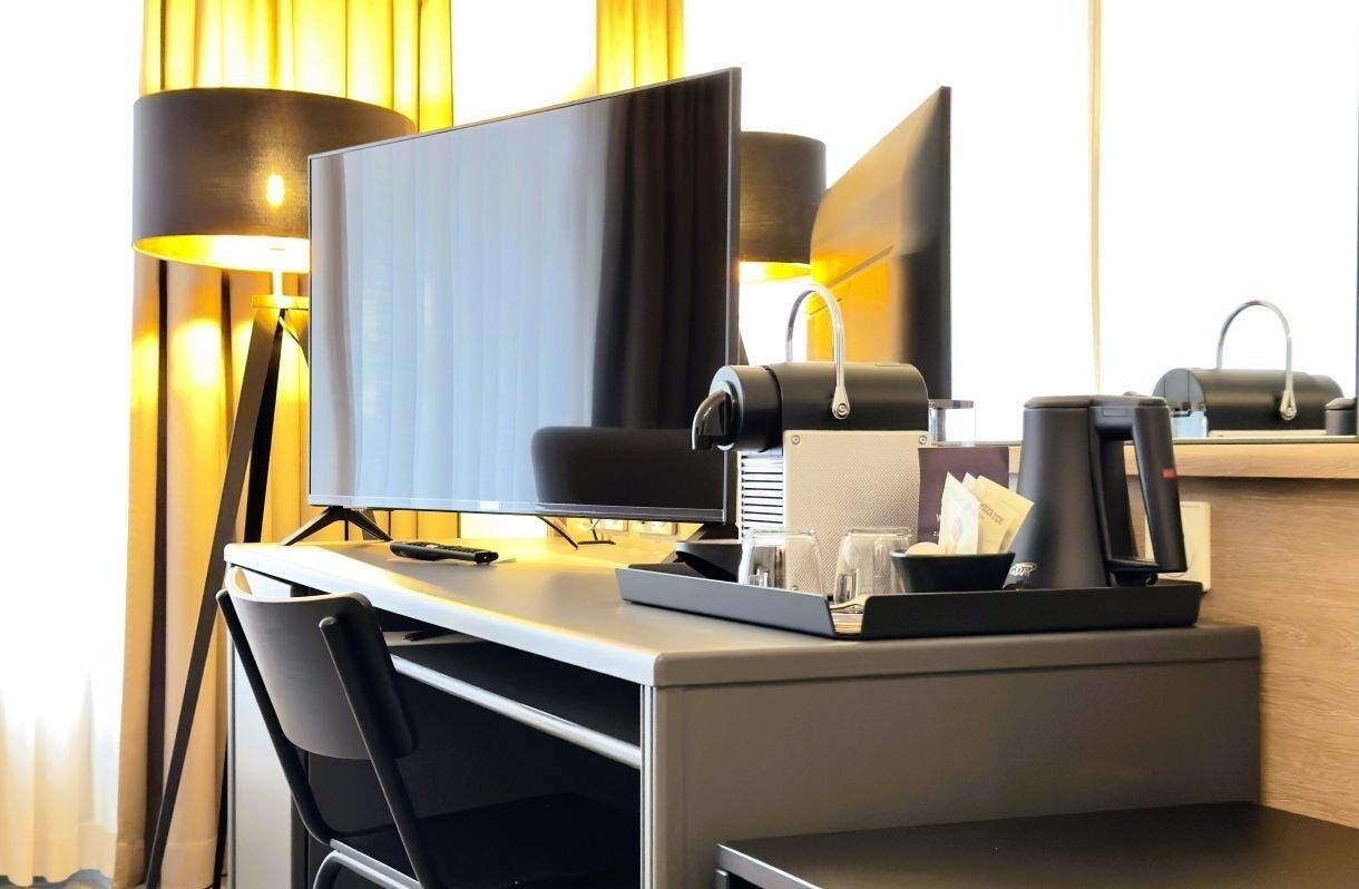 舒適雙人房, 花園景觀 | 低過敏寢具、記憶床墊、客房內保險箱、書桌