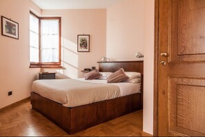 Junior Suite, Terrace | Minibar, desk, free wired Internet