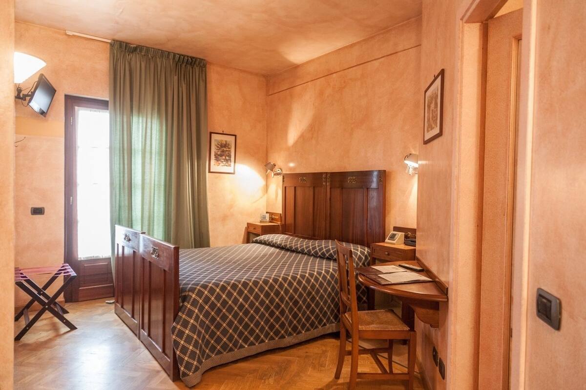 Minibar, desk, free wired Internet