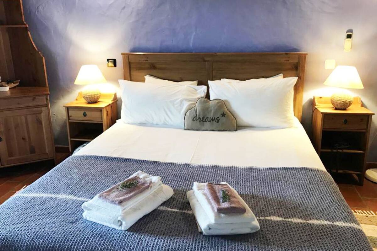 Tweepersoonskamer, terras | 1 slaapkamer, individueel gedecoreerd, een bureau, extra bedden