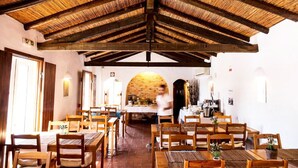 Desayuno buffet todos los días (con cargo)