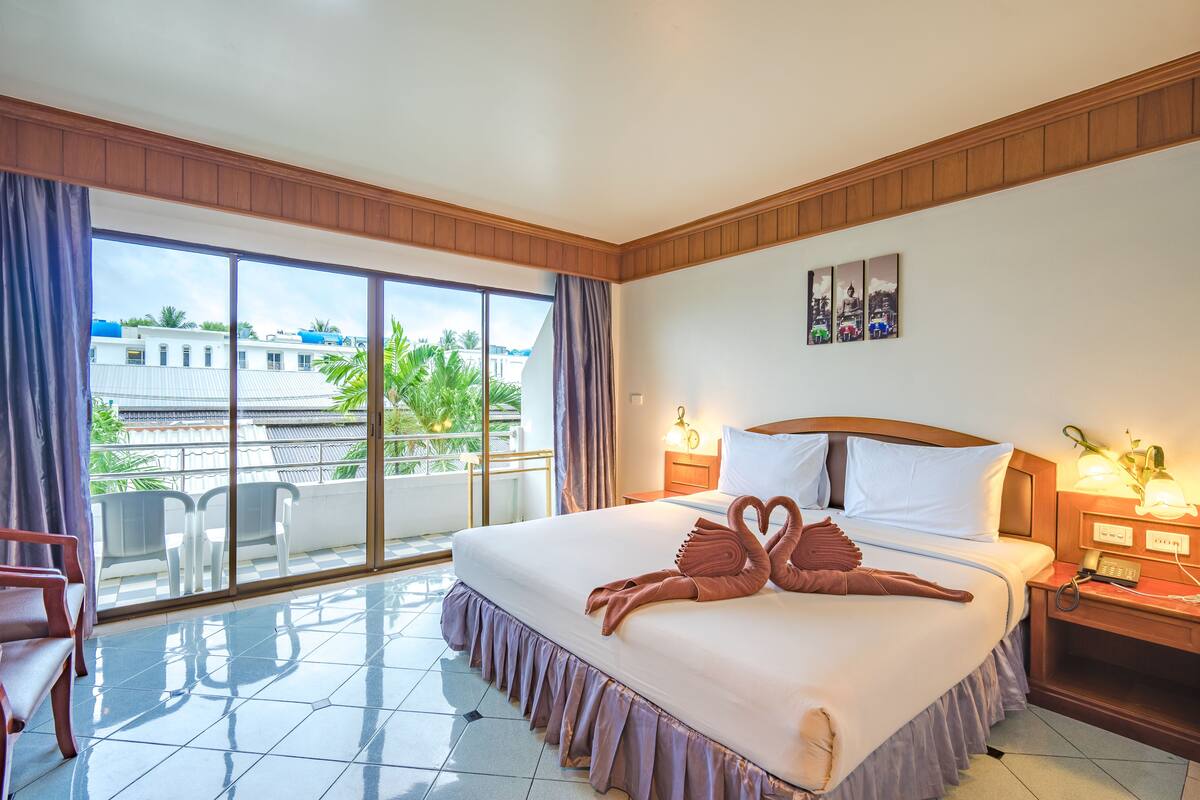 Superior Room | In-room safe, desk, cribs (free), rollaway beds (surcharge)
