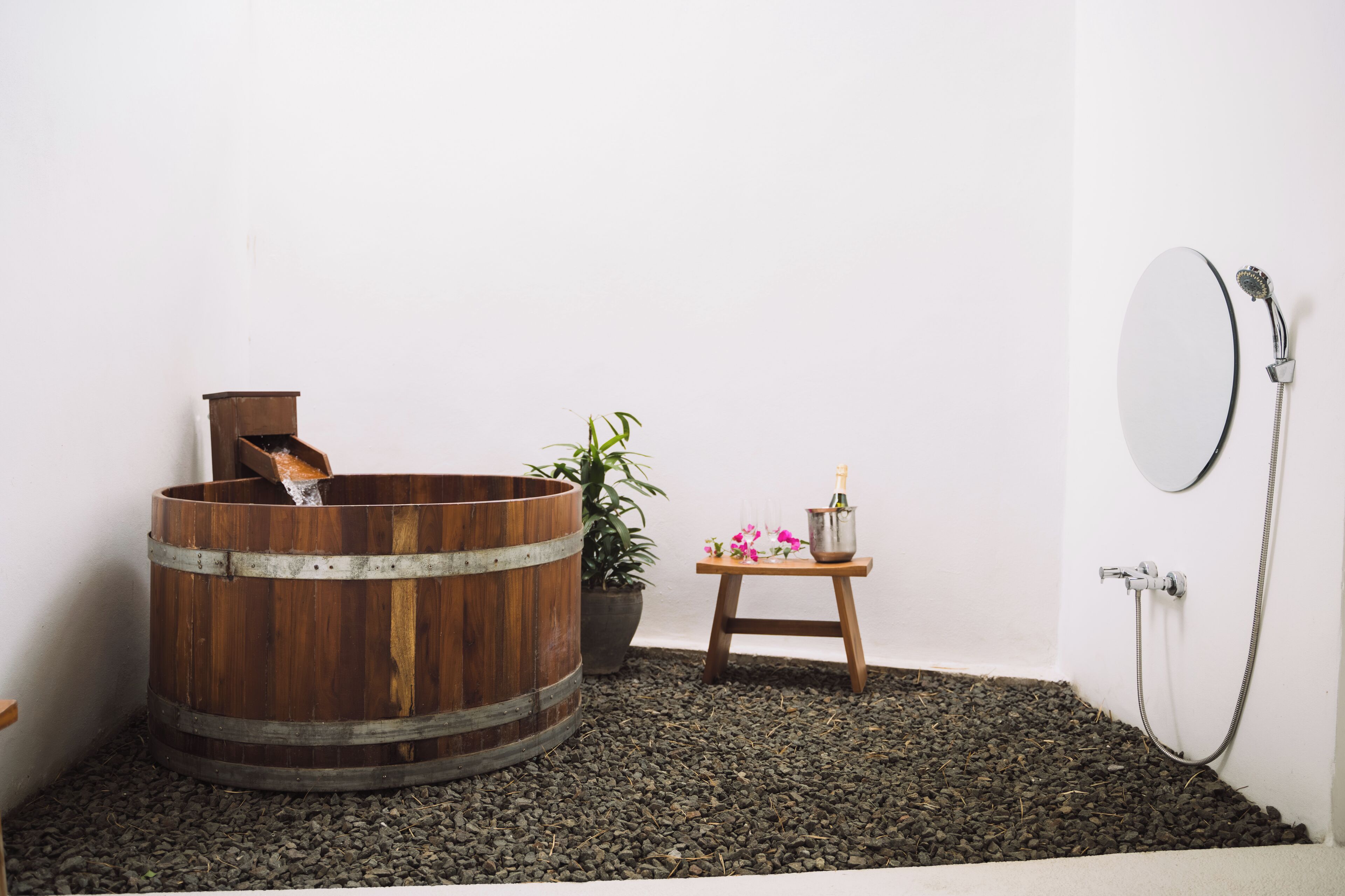 sen deluxe double or twin room | bathroom | separate bathtub and shower, deep-soaking bathtub, free toiletries