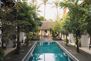 Outdoor pool - Le Sen Boutique Hotel (Luang Prabang)