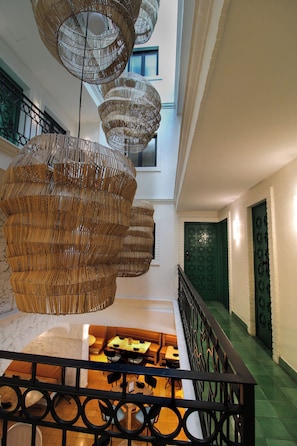 Handrails in hallways - William Hotel Boutique De Diseño (Taxco)