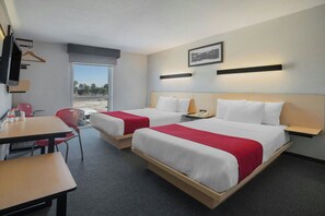 Room, 2 Double Beds | In-room safe, desk, iron/ironing board, free cribs/infant beds - City Express by Marriott Durango (Durango)