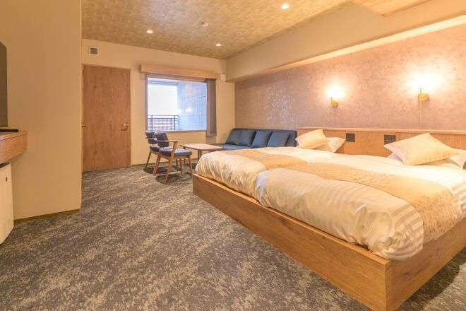 In-room safe, free WiFi, bed sheets