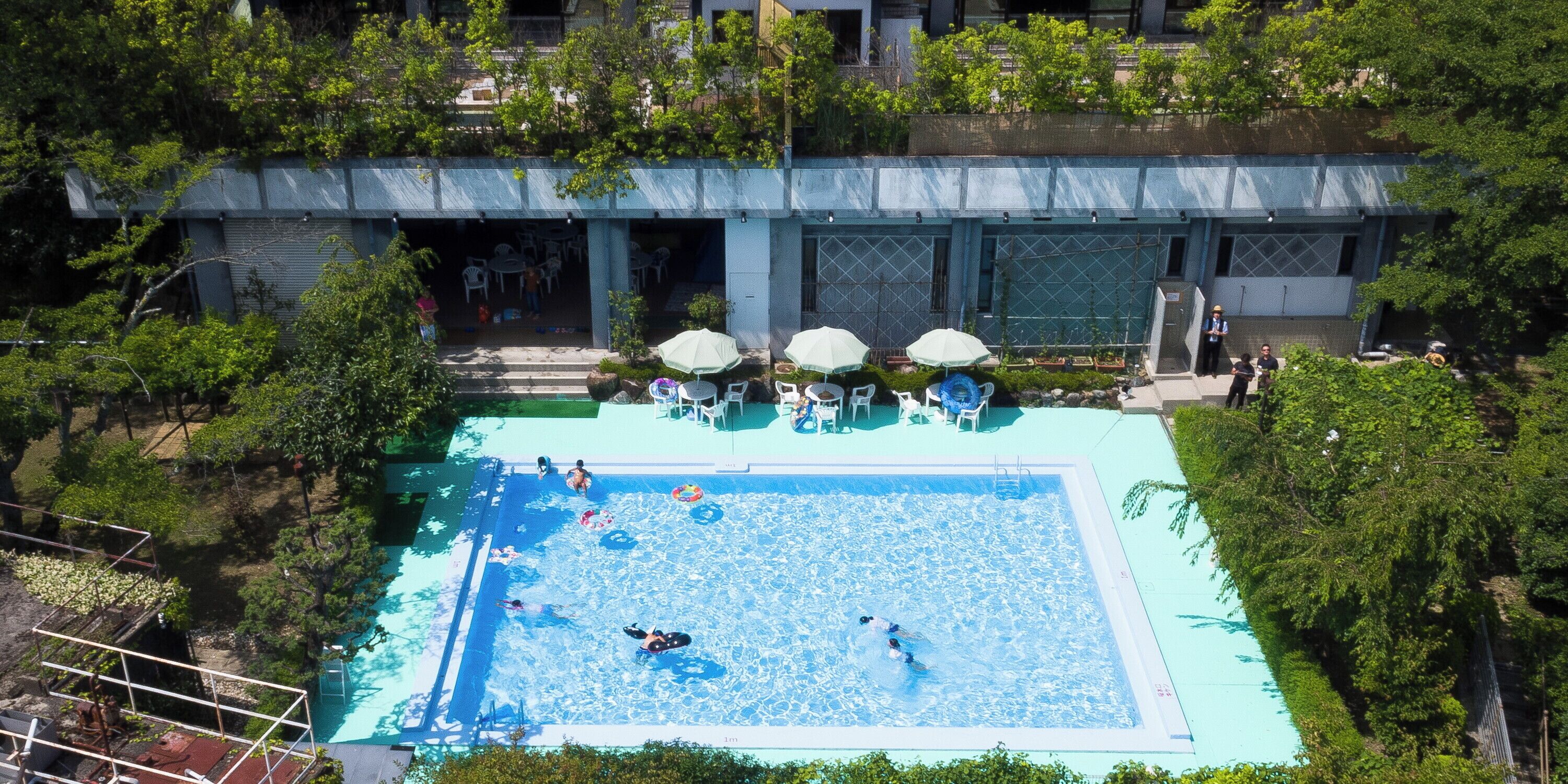 Seasonal outdoor pool