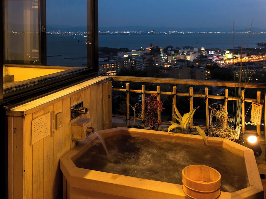 In-room safe, free WiFi, bed sheets