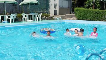 Seasonal outdoor pool