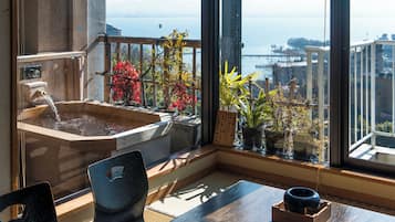 Phòng Executive, không hút thuốc, quang cảnh hồ (Satoyama, w/Open Air Bath+Twin) | Két bảo mật tại phòng, truy cập Internet không dây miễn phí