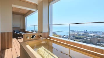 Satoyama Suite, Non Smoking, Lake View | Bathroom | Free toiletries, hair dryer, slippers, bidet