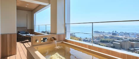 Satoyama Suite, Non Smoking, Lake View | Bathroom | Free toiletries, hair dryer, slippers, bidet