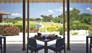 Daily full breakfast (JPY 4961 per person) - HOSHINOYA Taketomi Island (Taketomi)