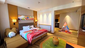 Suite, 1 King Bed (Kids Theme)