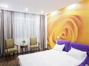 Bussiness King Room | Desk, free WiFi