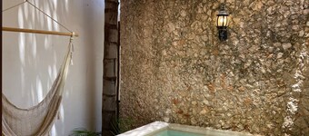 Art 57 Hotel - Adults Only