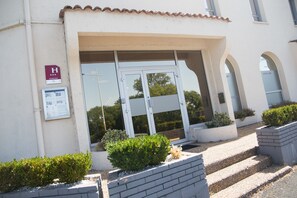 Entrée de l’hébergement