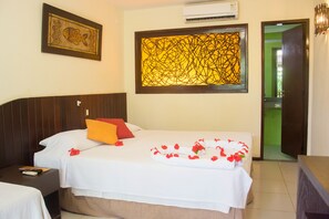 Dobbeltrom – deluxe, balkong | Minibar, individuelt innredet, skrivebord og wi-fi (inkludert)