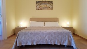 Triple Room | Minibar, WiFi (free) - Tenuta Doxi (Sannicola)