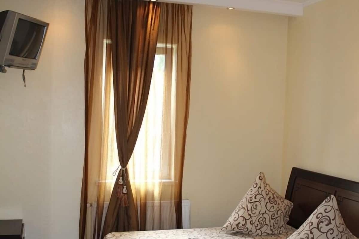 Chambres insonorisées, Wi-Fi gratuit, draps fournis