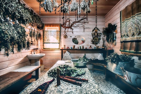Sauna, Turkish bath, body treatments, aromatherapy, Thai massages