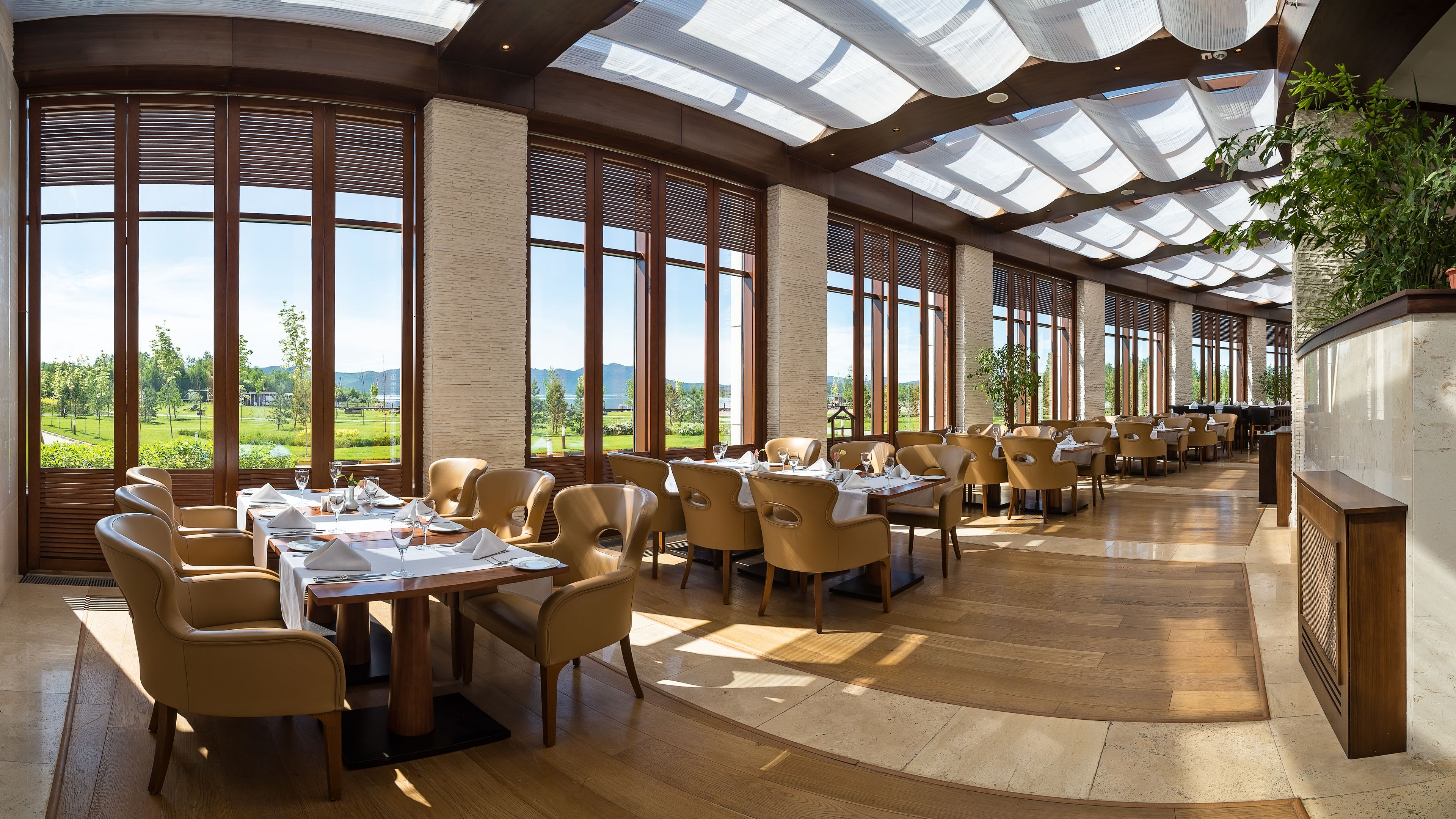 2 restaurants, italian cuisine