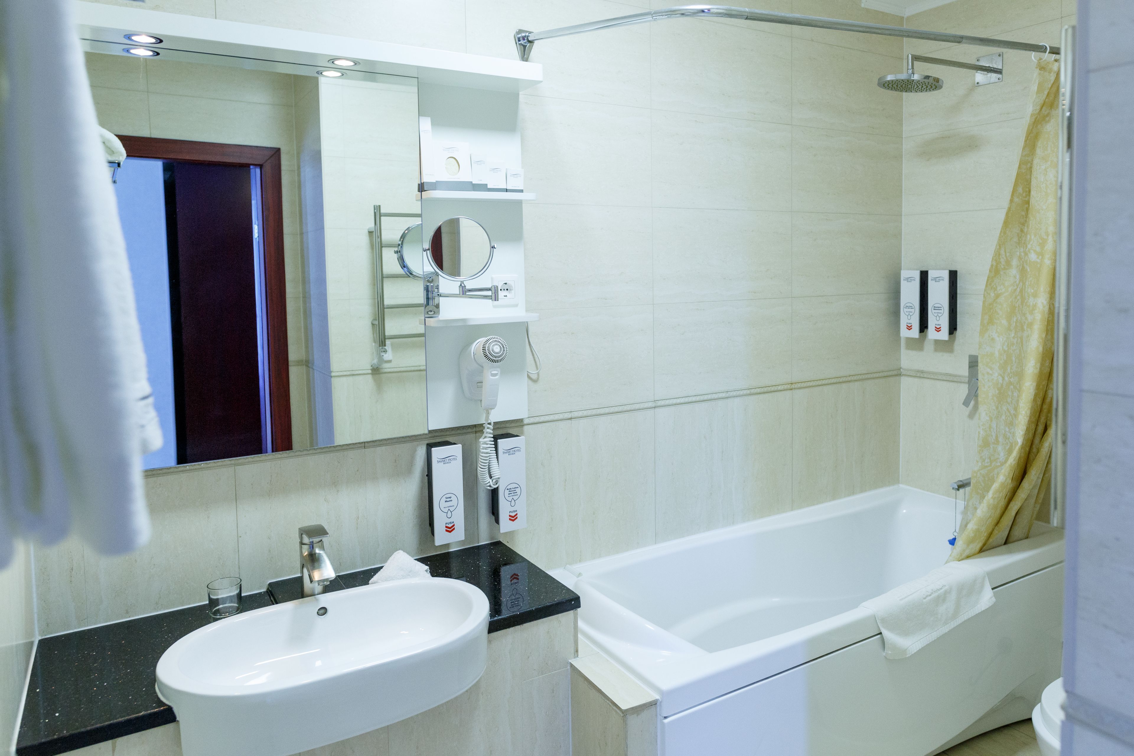 shower, deep-soaking bathtub, free toiletries, hair dryer