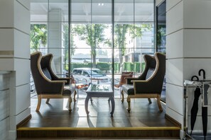 Zona de estar del vestíbulo