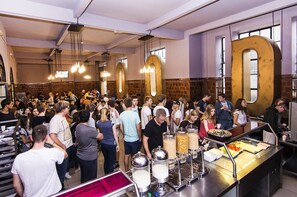 Restaurant - Rest Up London - Hostel (London)